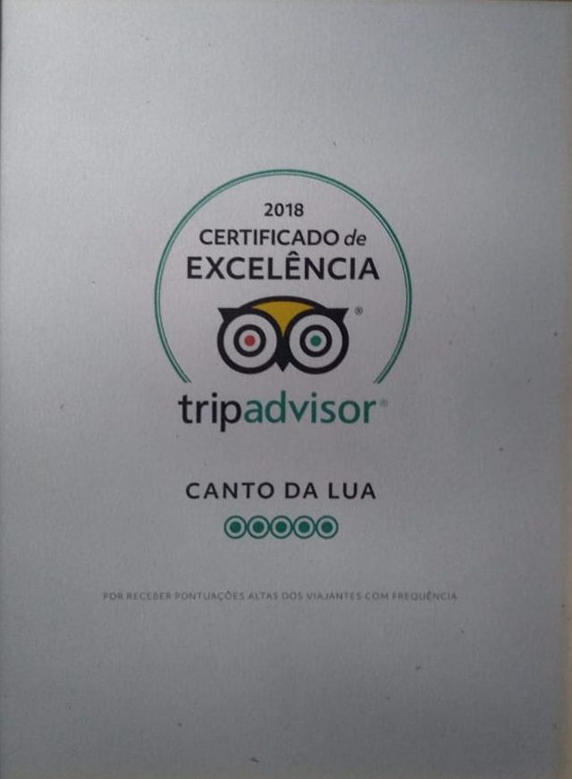 Certificado de Excelência 2018 do TripAdvisor para o Canto da Lua, com cinco círculos de avaliação